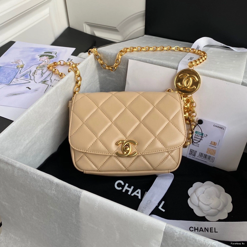 SMALL CHANEL FLAP BAG 0715